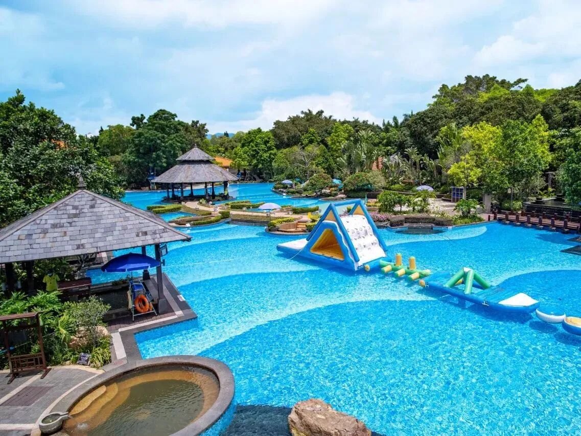Zhongshan Hot Spring — outdoor thermal pools